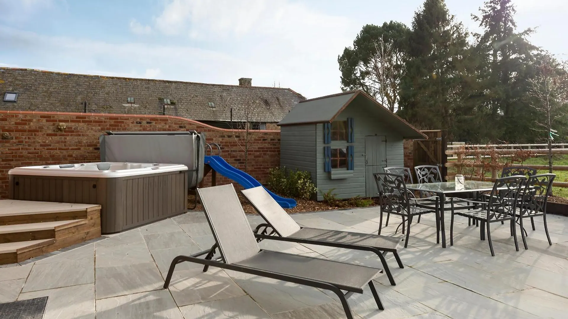 The Haybarn Villa Ferndown Holiday home